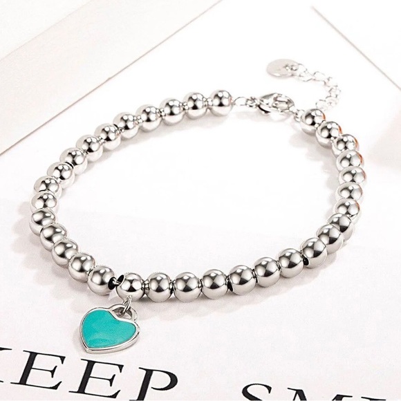 Blue Heart Silver Pearl Bracelet - Picture 8 of 10